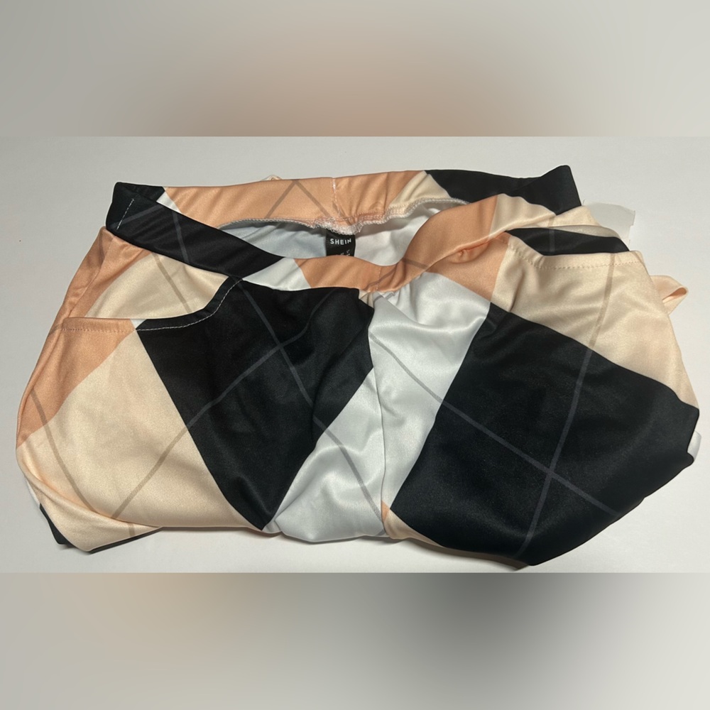 SHEIN Girls Argyle Print Pants size 6